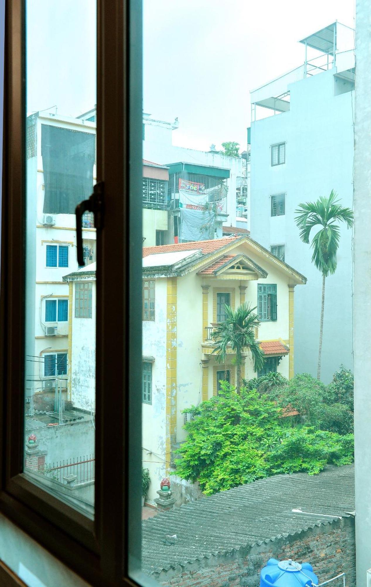 Era Apartment Tran Thai Tong Hanoi Bagian luar foto