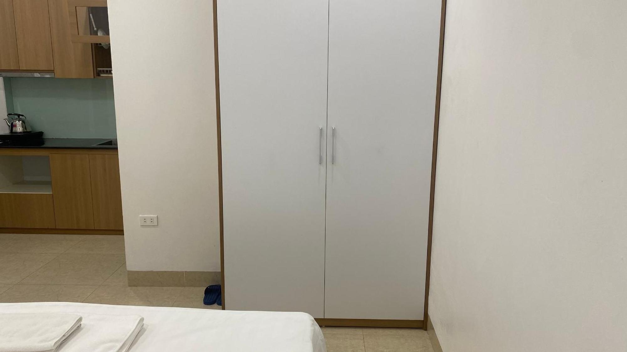 Era Apartment Tran Thai Tong Hanoi Bagian luar foto